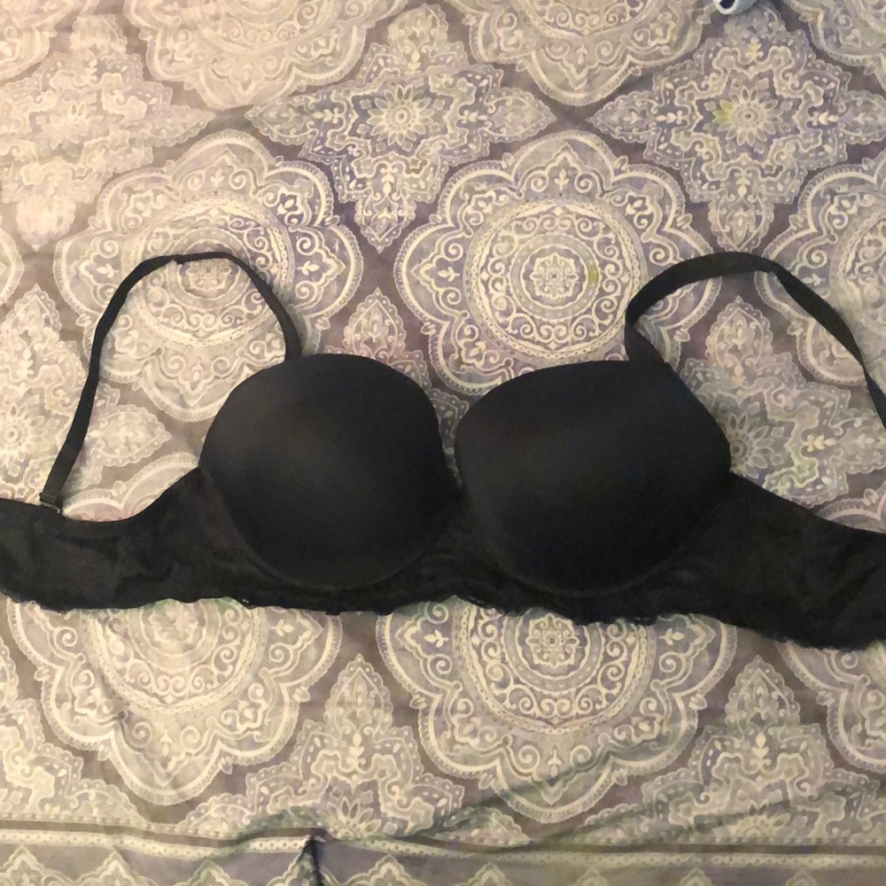 Black lace bra